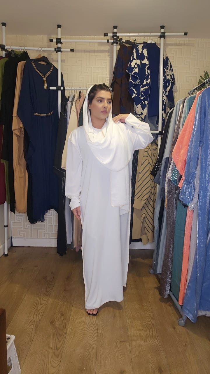 Dania Gold Edge Abaya with Scarf