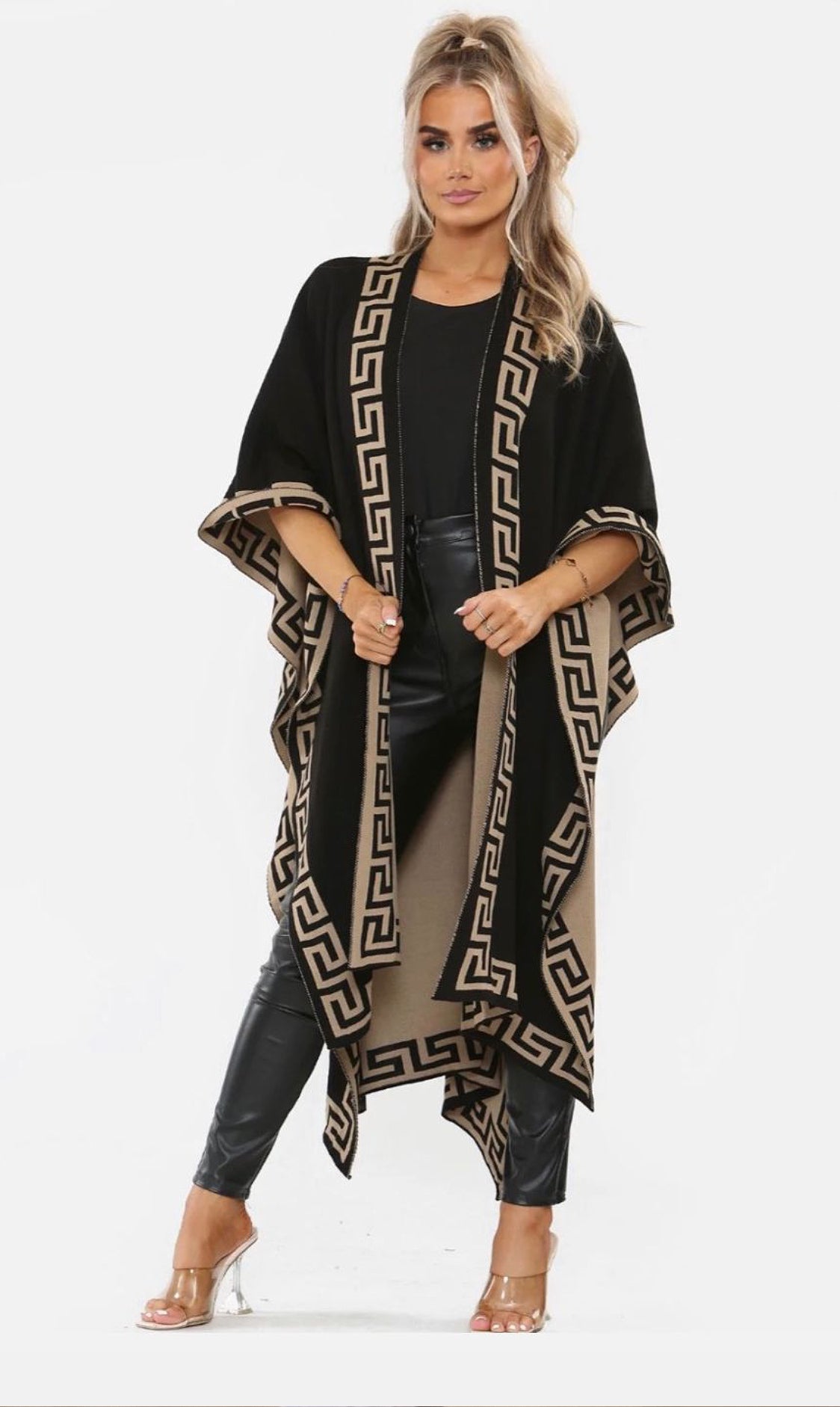 Verso Cape Shoulder Shawl – Mi Amóre Clothing