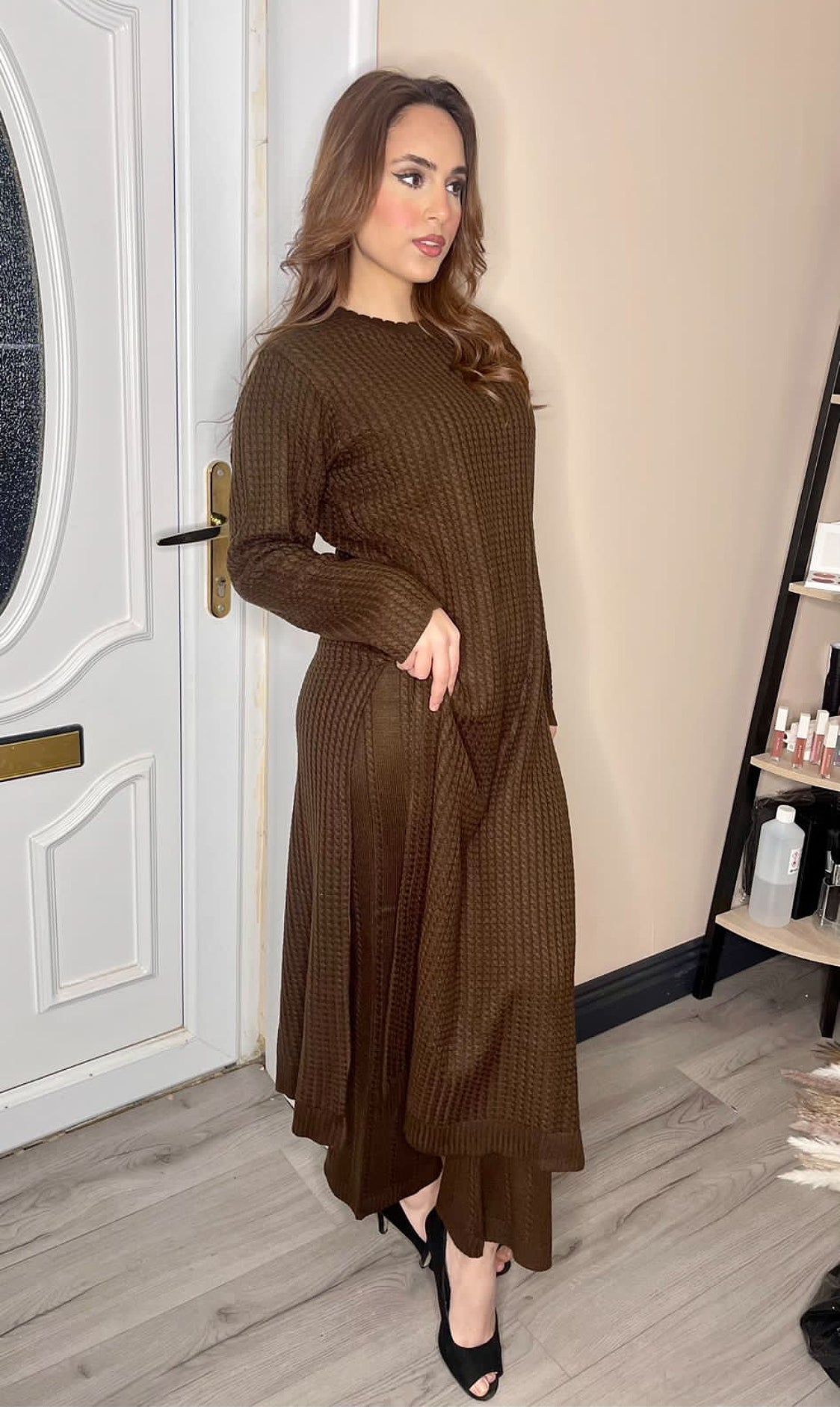 Long length comfortable modest knitwear UK quick delivery, chic elegant arabic fashion