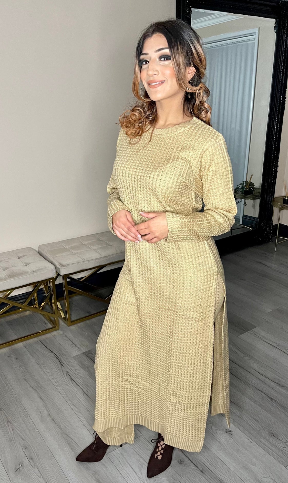 Long length comfortable modest knitwear in beige UK quick delivery, chic elegant arabic fashion