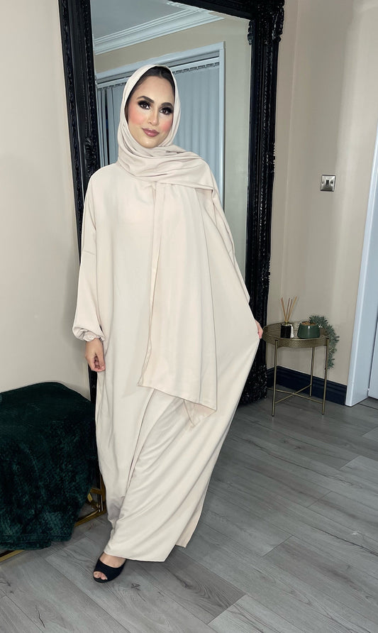 Abaya modest fashion, white Arab Abaya with attached scarf cuffed sleeves with scarf, UK delivery